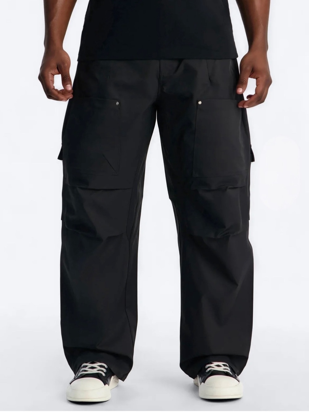 Fashion Nova Men's Barrel Fit Node Cargo Pants M